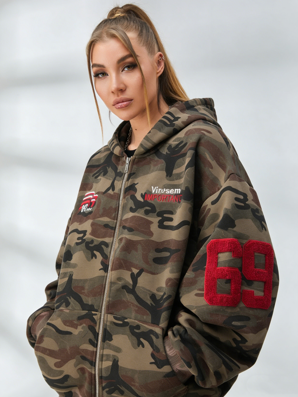 Feamle Pocket Camouflage Hoodie