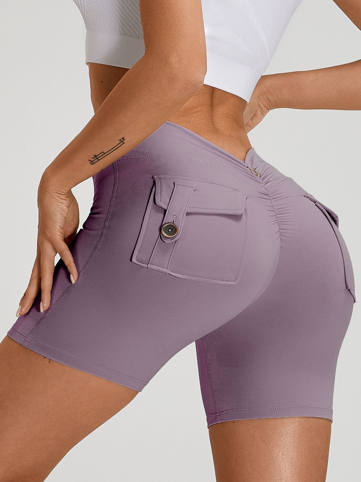 Deep V Back Pocket Scrunch Bum Booty Shorts