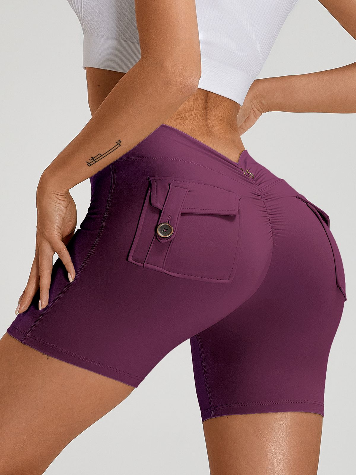 Deep V Back Pocket Scrunch Bum Booty Shorts