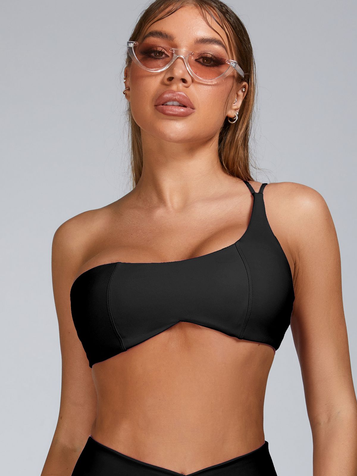 Cutout Tailoring Sports Bras