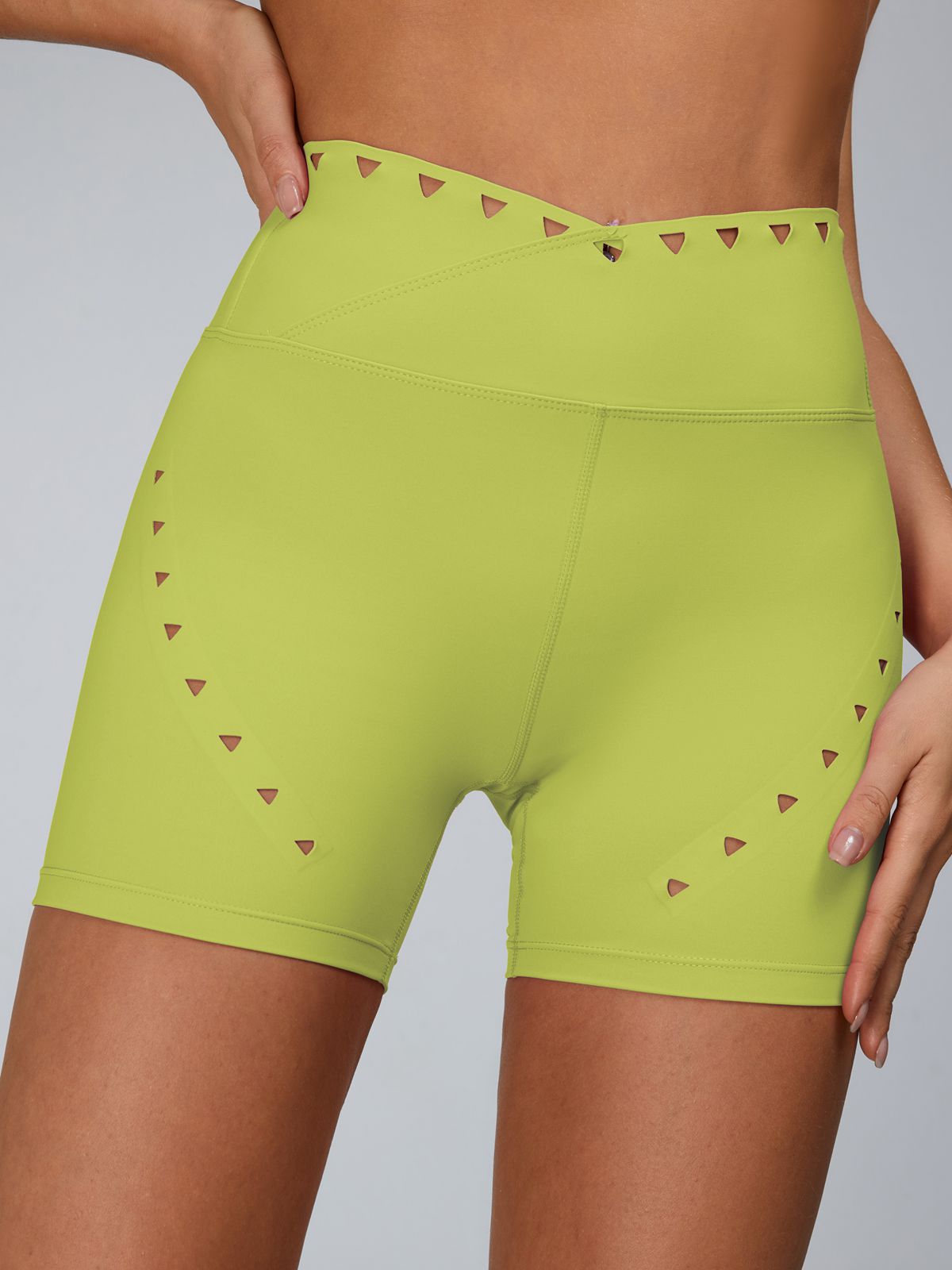 Cutout Tailoring Sports Bras