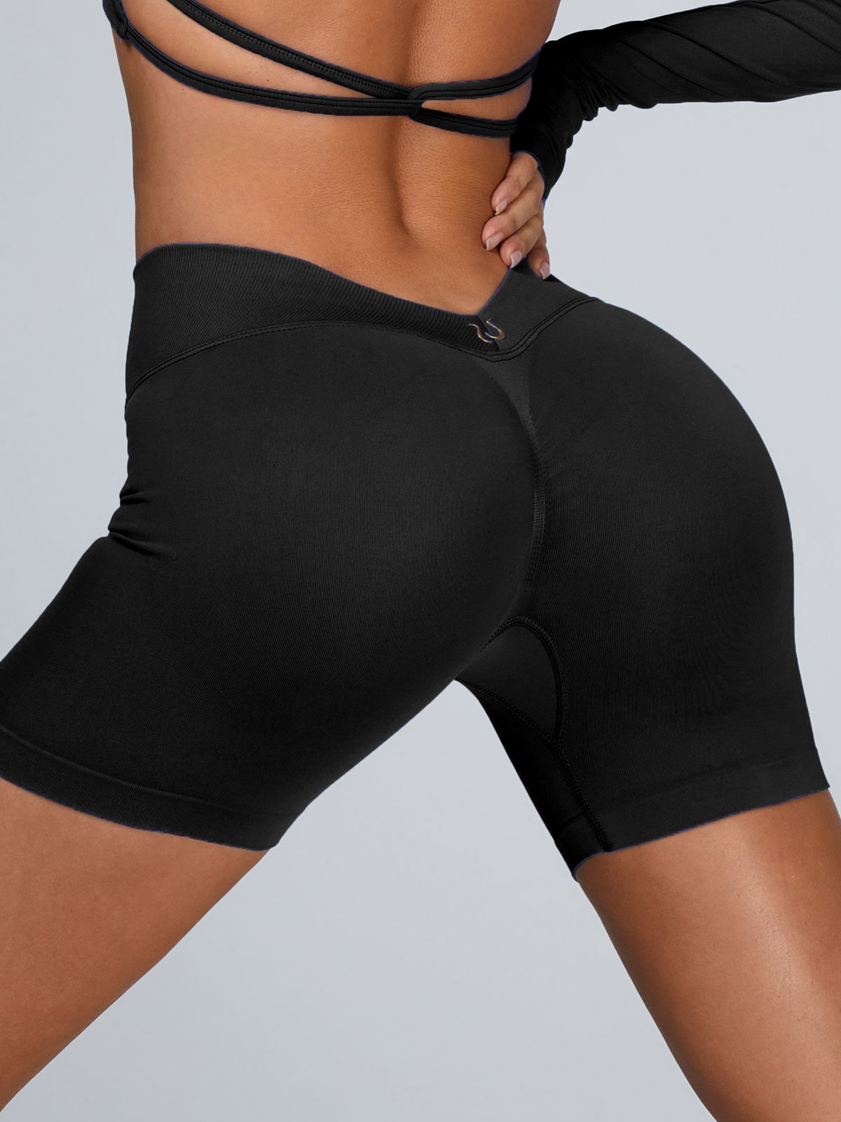 Deep V Back Scrunch Bum Leggings