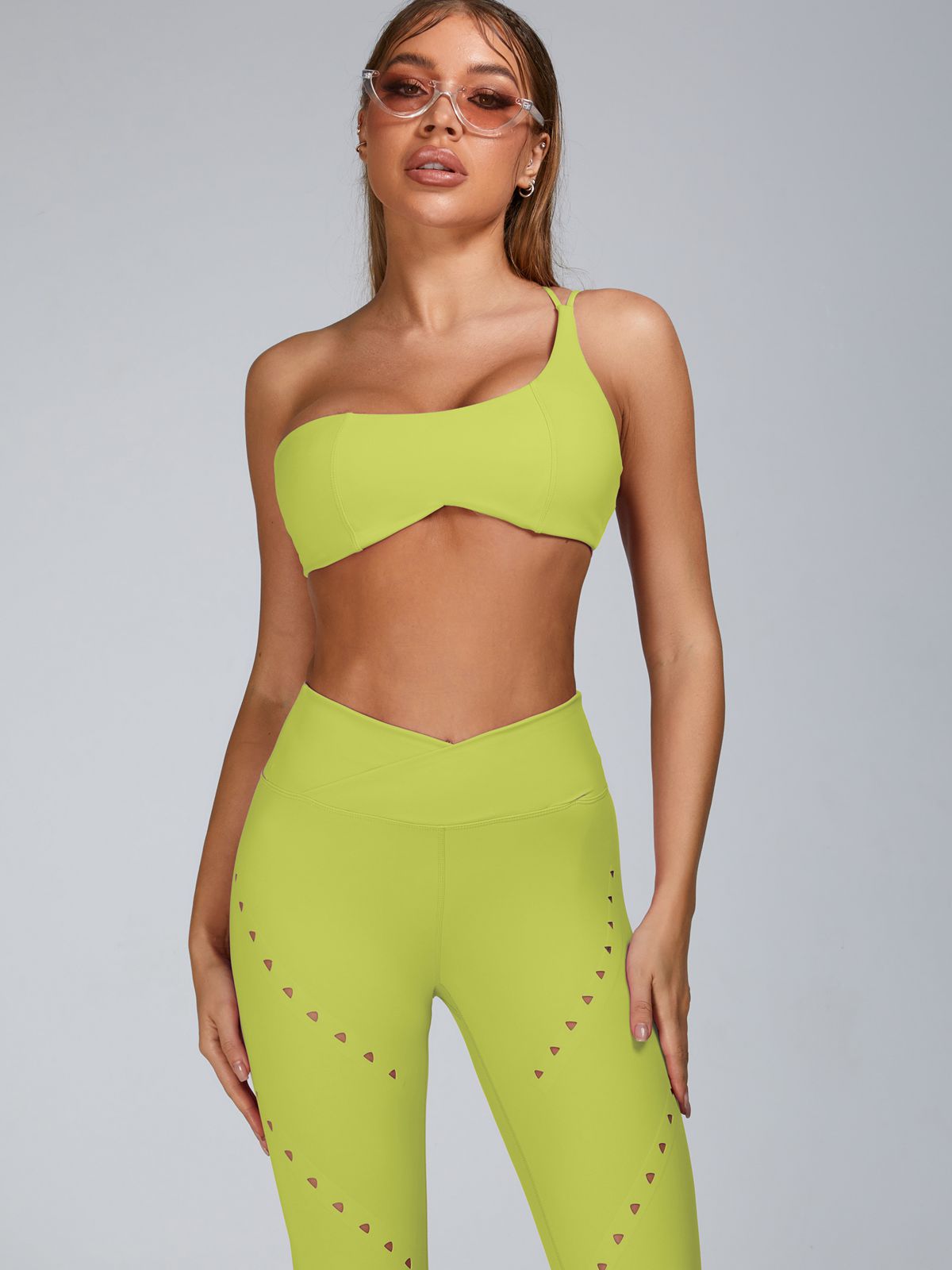 Cutout V Shape Waist Leggings