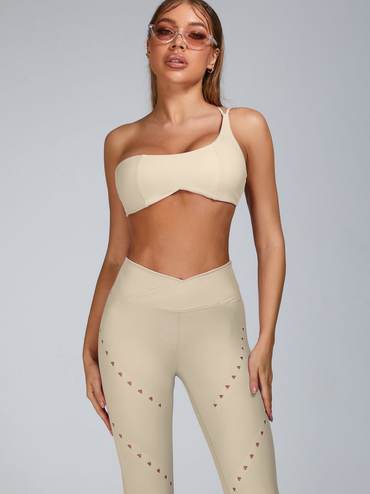 Cutout V Shape Waist Spandex Gym Booty Shorts