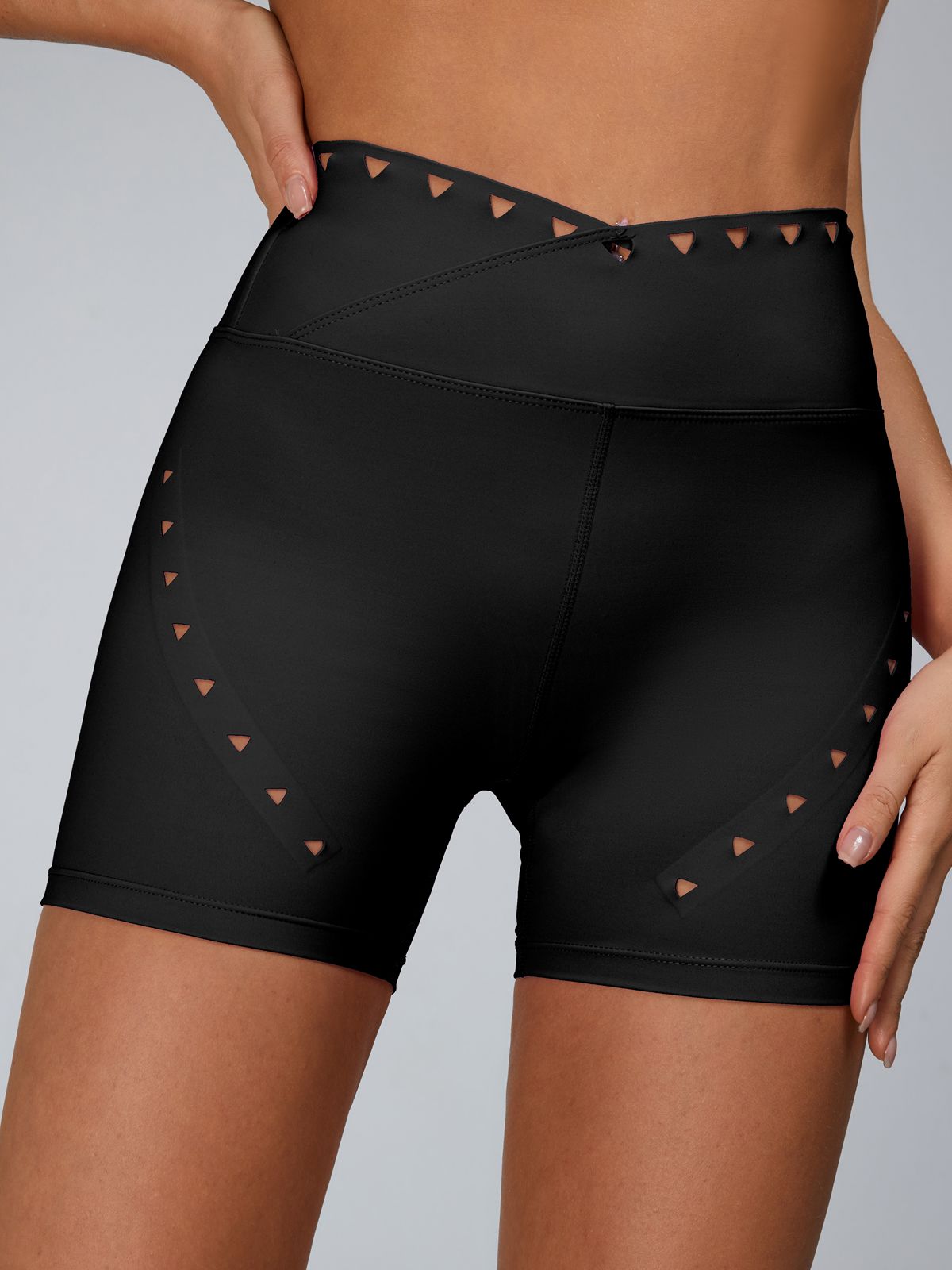 Cutout Tailoring Sports Bras