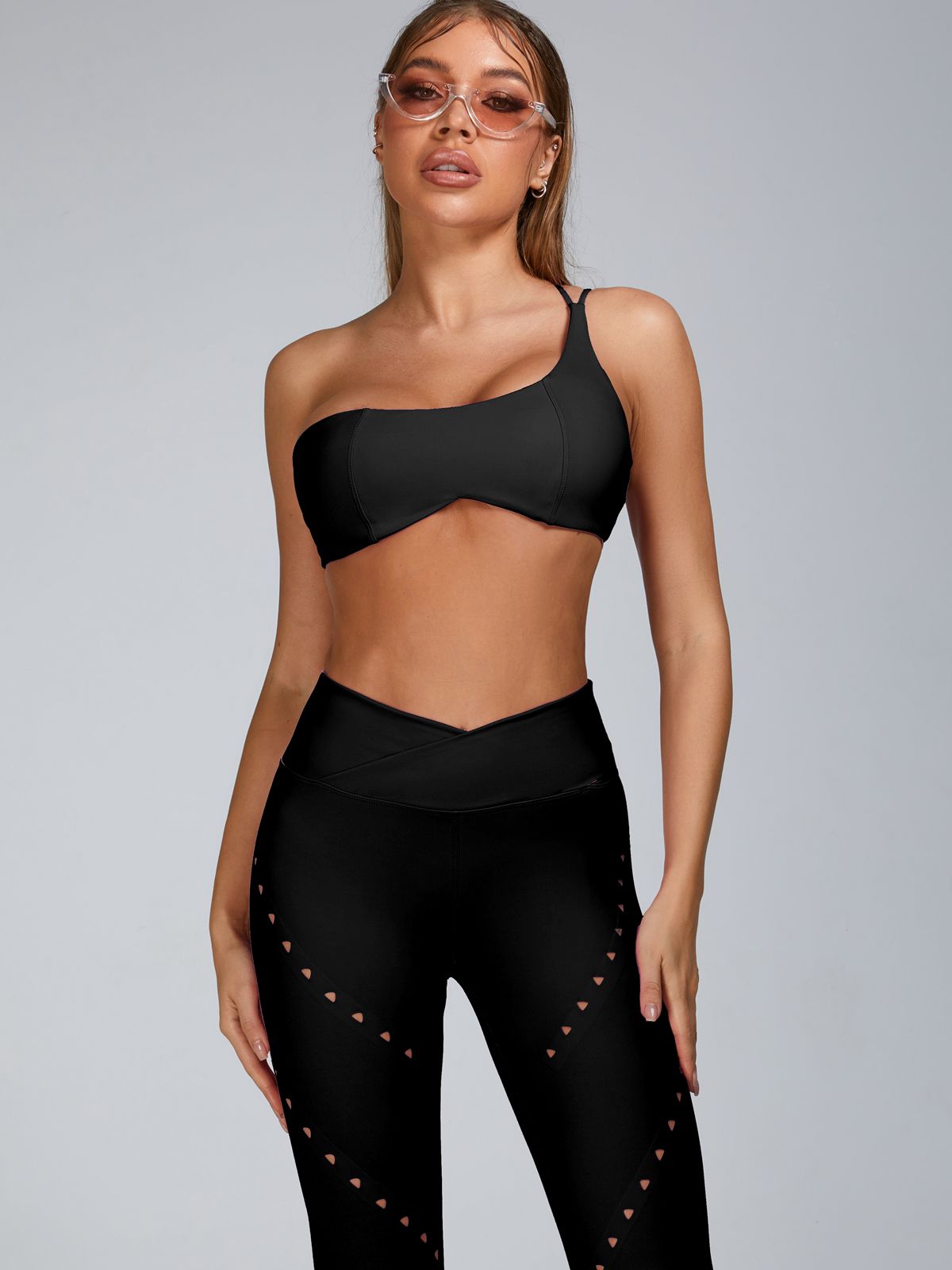 Cutout V Shape Waist Leggings